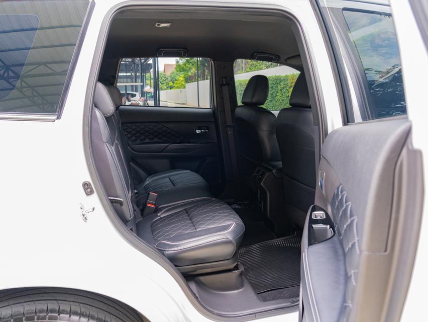 MITSUBISHI OUTLANDER PHEV 2.4 GT PREMIUM 4WD 2021 รูปที่ 14