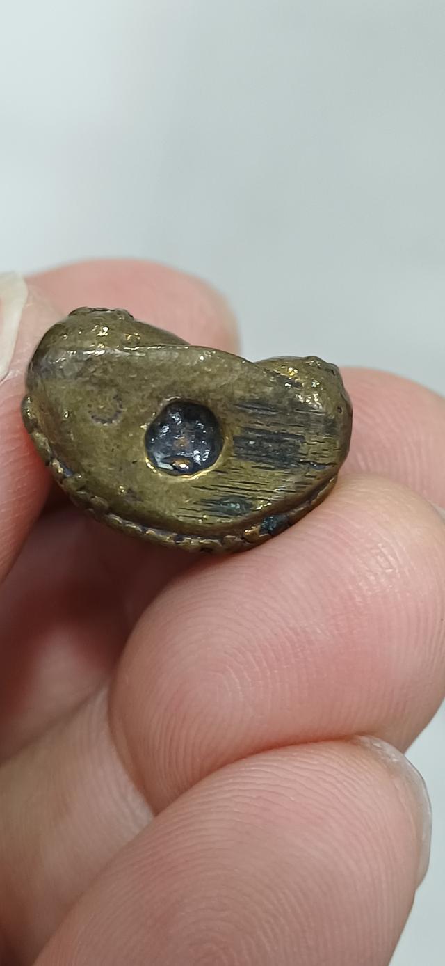 พระปิดตาหลวงปู่หมุน รุ่นไตรมาส รวยทันใจ พร้อมกล่อง รูปที่ 6