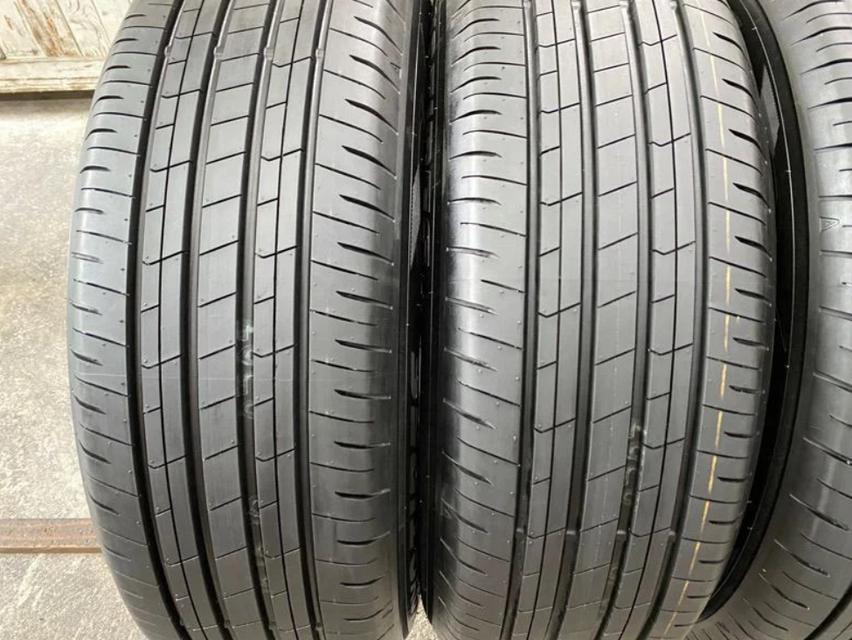 ยางถอดป้ายแดงขอบ 18 ยี่ห้อ TOYO TIRES 2