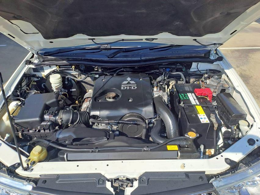 PAJERO SPORT 2.5 GT ปี2012 สีขาว 16