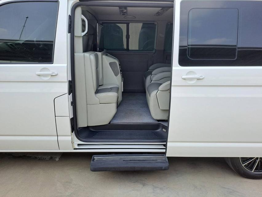 VOLKSWAGEN CARAVELLE 2.0 TDI ปี2014 สีขาว 10