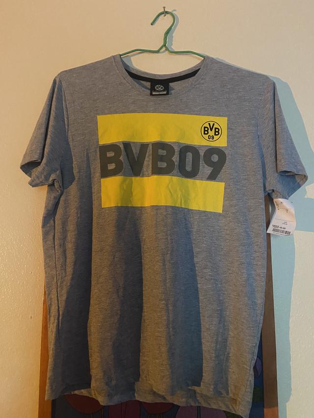 เสื้อยืดสโมสร Borussia Dortmund รุ่น BVB09 เป็นเสื้อยืดลำลองแบรนด์ PUMA