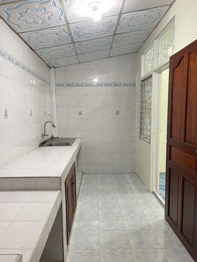 ขายด่วนมาก ทาวเฮ้าส์ 3 นอน 2 น้ำ 26.5 ตรว. หลังริม เจ้าของขายเอง รีโนเวทเรียบร้อยพร้อมเข้าอยู่ 14