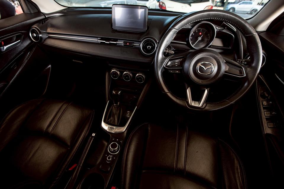 Mazda2 1.3 HighConnect Sport ปี 2017 สีดำ 15