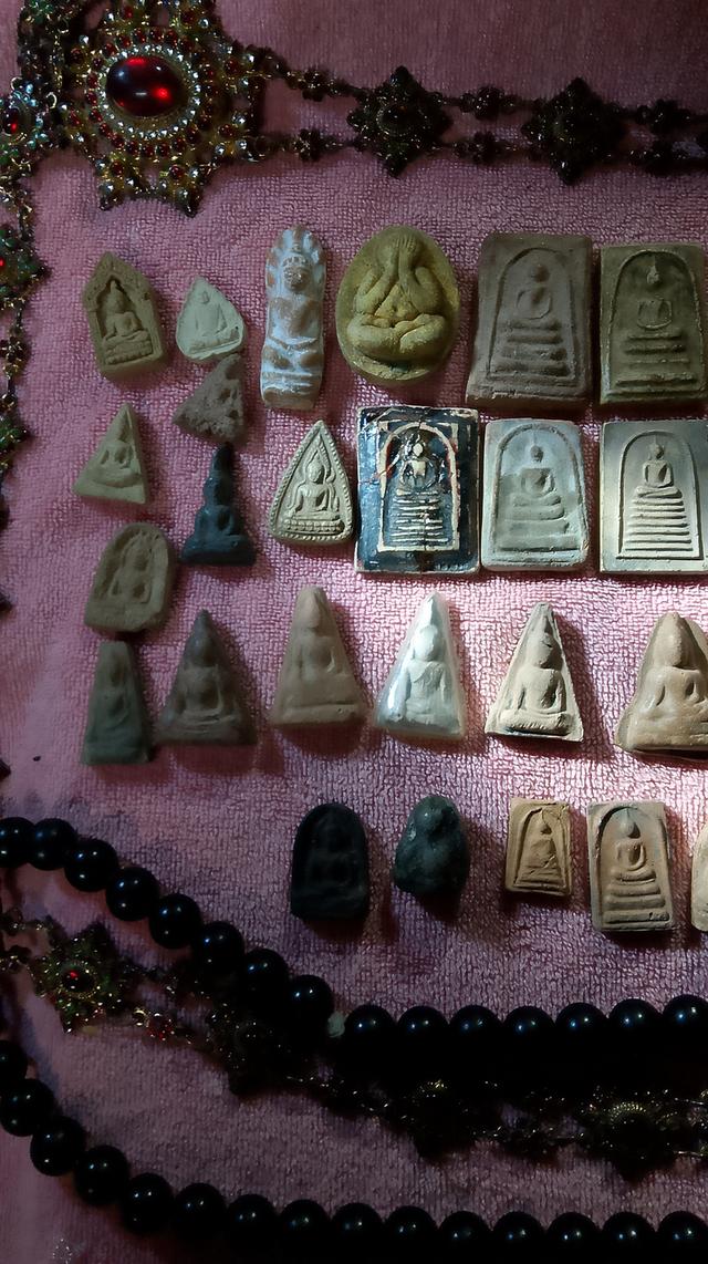 สะสมแลกเปรียญบูชาเพื่อศึกษาต่อยอดองค์ความรู้และประสบการณ์ในงานด้านพุทธศิลปะ 6