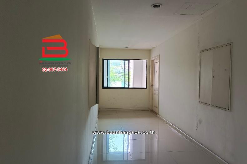 คอนโดมิเนียม เนื้อที่ 31.05 ตร.ม. โครงการ ไอคอนโด สุขาภิบาล 2 (อยู่ระหว่าง เสรีไทย 43 & 45) ถนนเสรีไทย แขวงคลองกุ่ม เขตบึงกุ่ม 5