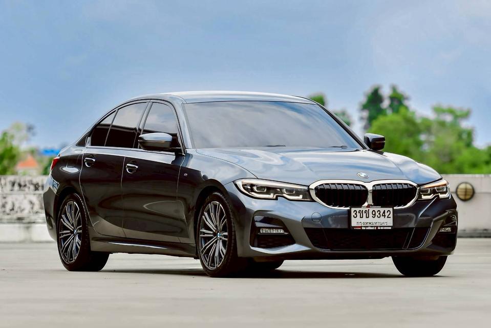 BMW 320d Msport ปี21จด22