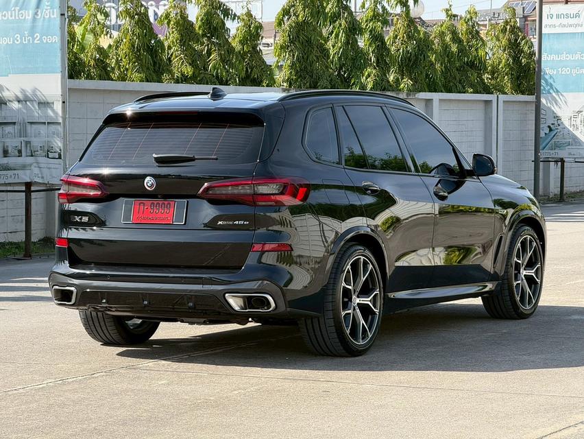รหัสรถ PBG9999 BMW X5 xDrive45e M Sport ปี 2022