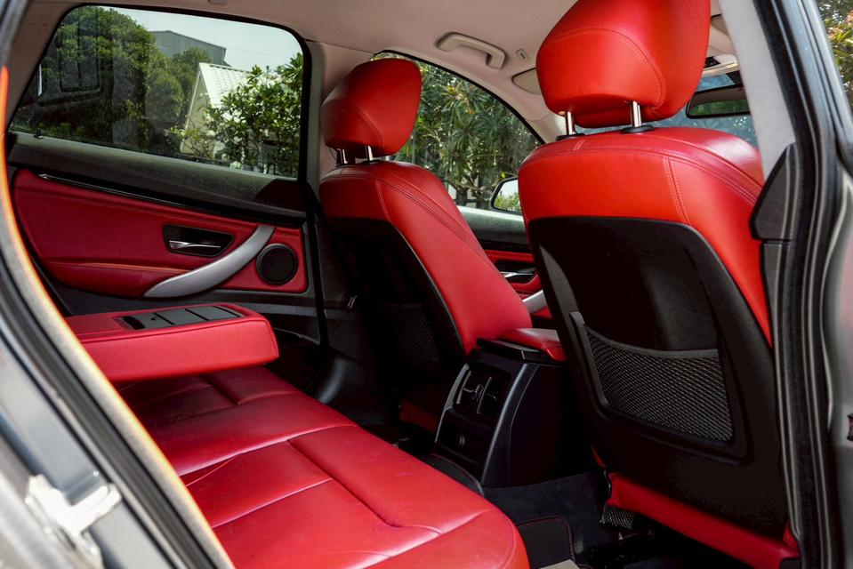 BMW 320d GT Sport F34 AT 2015 รูปที่ 12