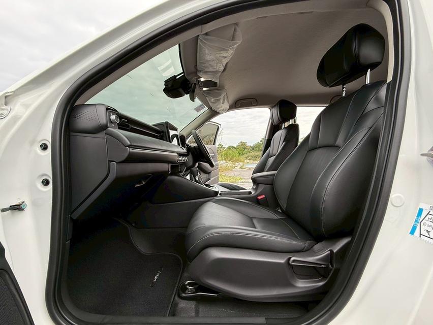 Honda HRV eHEV EL Premium 12