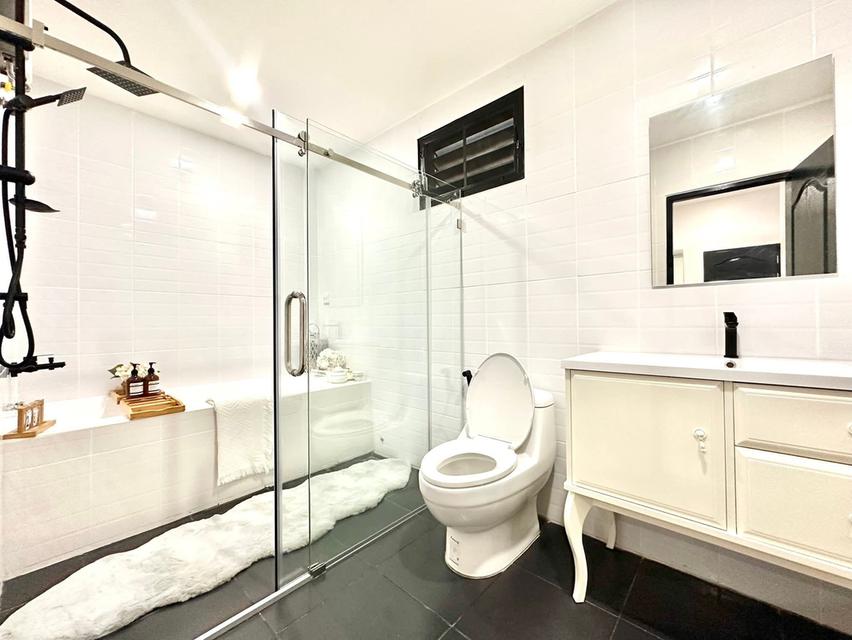 ขายวิลล่าหลังใหม่ 58 ตรว. พัทยา - เนินพลับหวาน 4