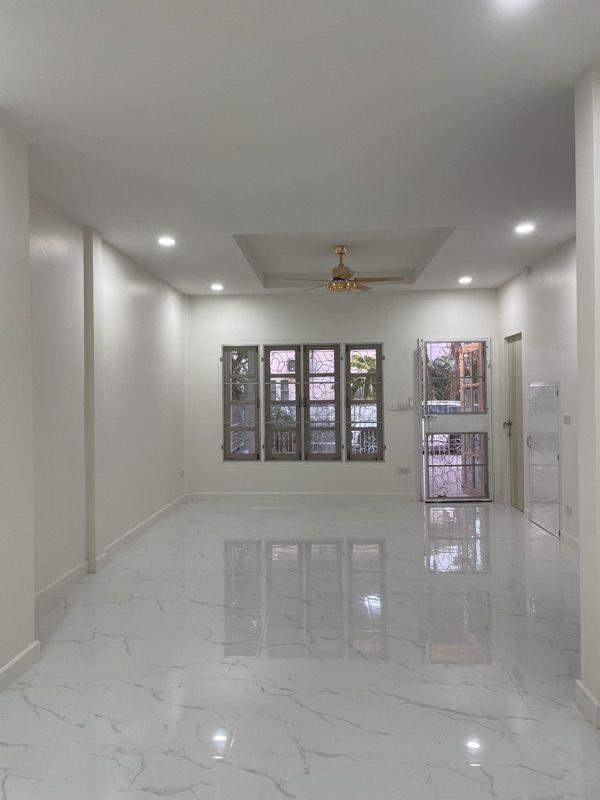 ให้เช่าทาวน์โฮม 2 ชั้น รีโนเวทใหม่ หมู่บ้านภัทรพาร์ค บางคูวัด – ปทุมธานี 3