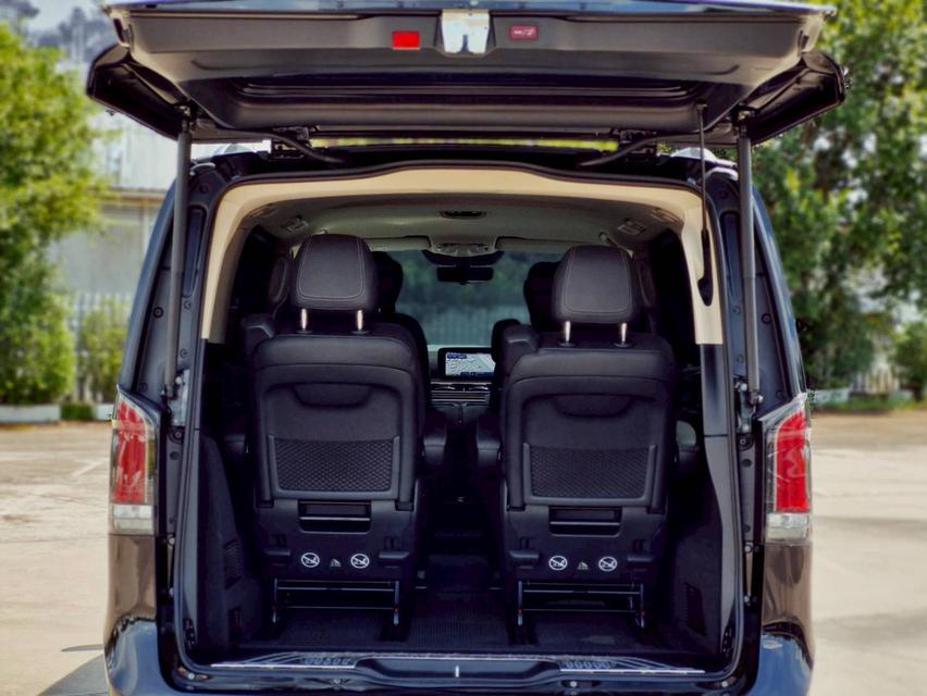 Benz V 300d Exclusive ปี 2025 ไมล์ 7,1xx km. 17