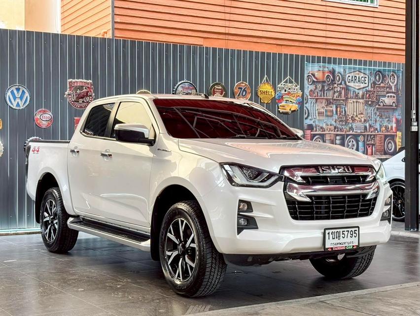 ISUZU D-MAX 1.9 Hi-Lander ZP Cab4 ปี2020 รถบ้านแท้ ตัวท็อปสุดในรุ่น น็อตไม่ขยับ