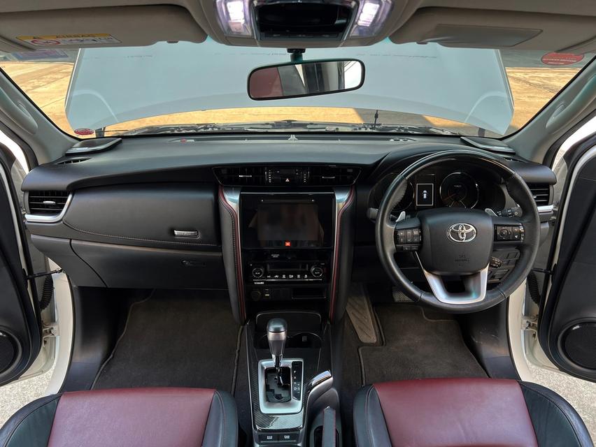 Toyota Fortuner TRD 2.8 4WD AT 2019 มือเดียว ดีเซล ขับสี่ ออโต้  ✅ซื้อสดไม่บวกแวท ✅จัดล้นเอาเงินคืนได้ 3