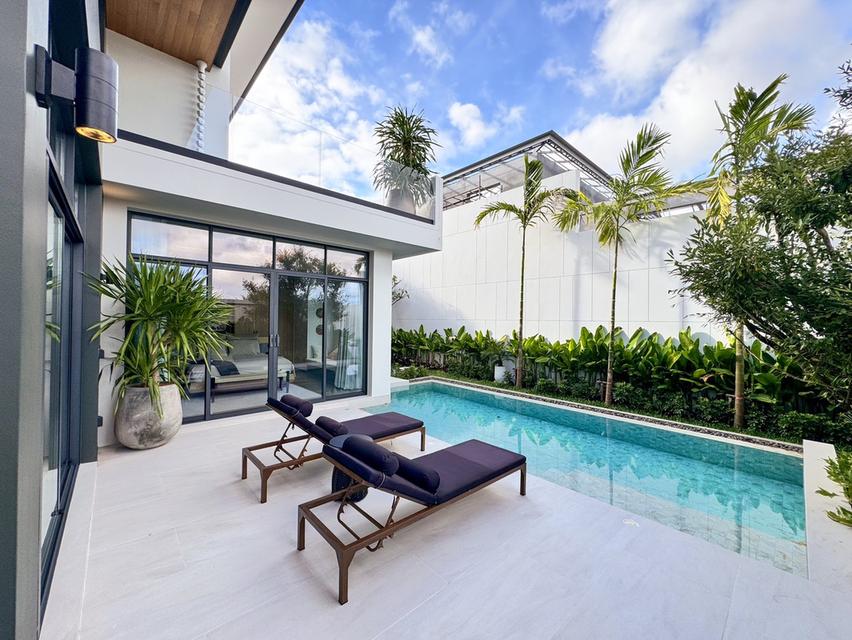 Luxury Pool Villa for sale/rent in Chalong-Phuket ! 10