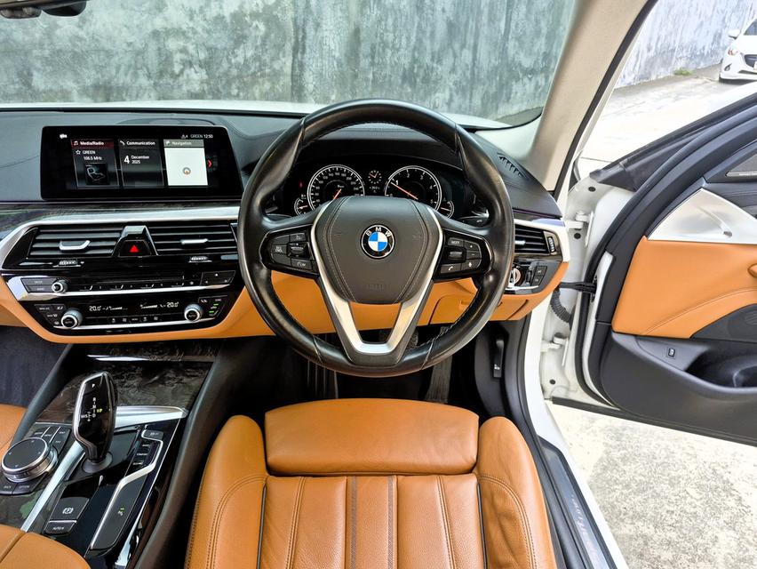 ขายBMW 520d Sport ปี18 8