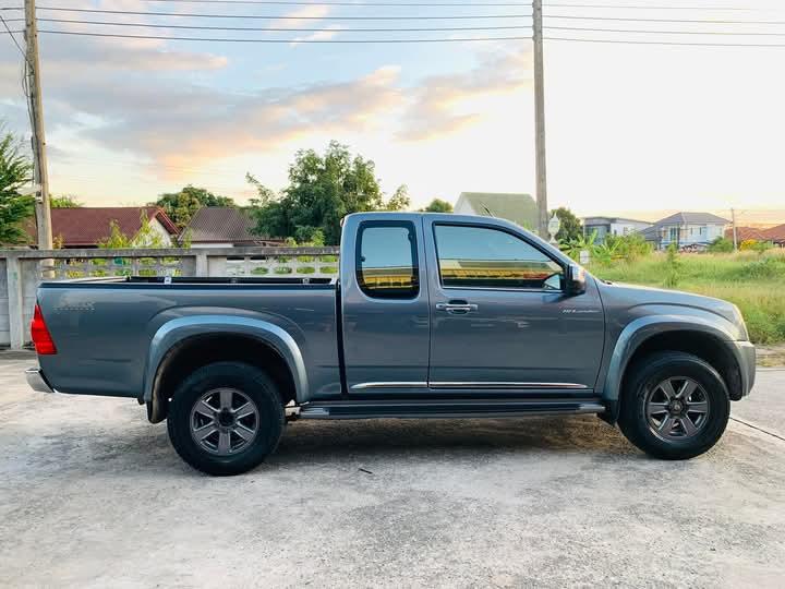 Isuzu D-Max สีสวยมาก