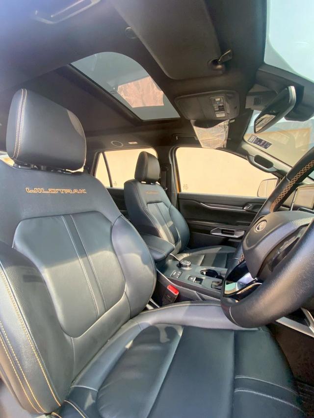 FORD EVEREST 2.0 BI-TURBO 4WD WILDTRAK สีเหลือง เกียร์ออโต้ ปี2023 เครื่องยนต์ : ดีเซล รูปที่ 7