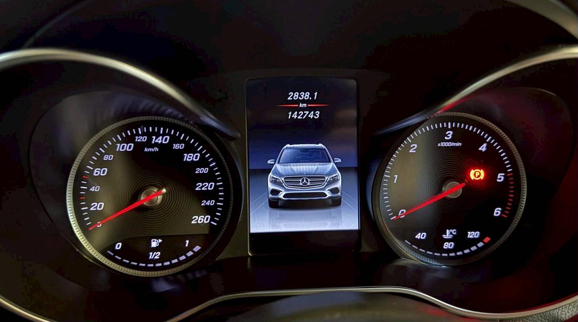 Mercedes-Benz GLC250d 4MATIC AMG Dynamic ปี 2019 รูปที่ 13