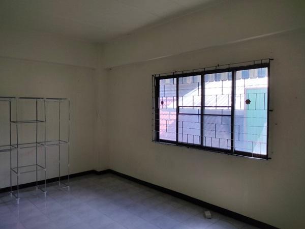 ขายด่วน! ทาวน์เฮ้าส์ เชียงใหม่ 3 ชั้น 3 ห้องนอน ทำเลดี ราคาพิเศษ เจ้าของขายเอง โทร 088-2852080 5