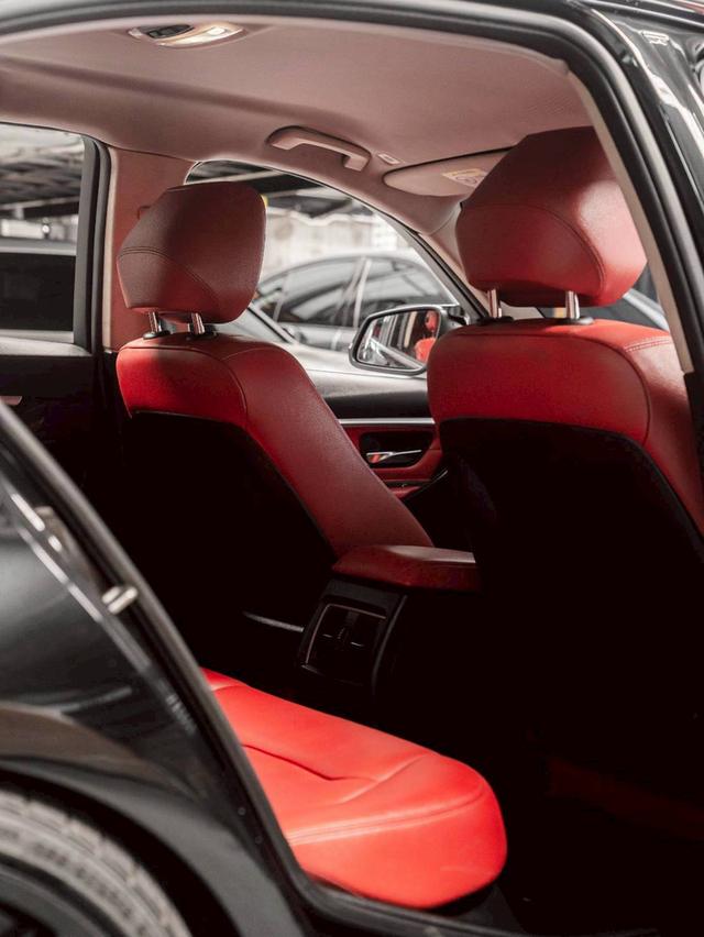 รหัสรถ 67GG2231 BMW 320d F30 LCI ปี 2018 แต่ง M3 18