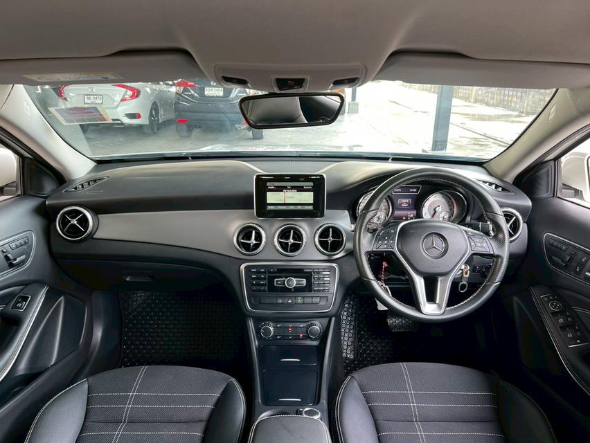 BENZ GLA-CLASS 200 ปี 2015  7