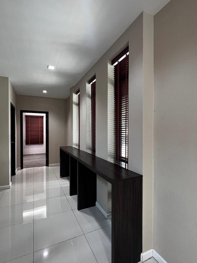 บ้านเดี่ยวหมู่บ้าน ชีวารมย์รังสิต(ติดฟิวเจอร์ ปาร์ค รังสิต) 4ห้องนอน 4ห้องน้ำ(0828935991 ไอซ์ เจ้าของบ้านโดยตรง) 4