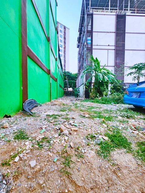 MRTราชภัฏ 100ม. BTS วัดพระศรี 200ม. ติดรถไฟฟ้า 3สาย ทำAIRBNBได้ 40ห้อง พร้อมให้รีโนเวท ให้เช่าอพาร์ทเม้นท์ 4ปี ถูกสุด 13 3