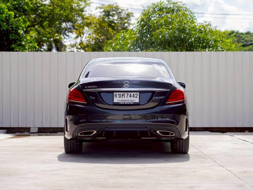 Mercedes Benz C300e AMG SPORT ปี จด 2022