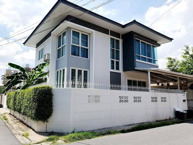 ขายบ้านเดี่ยว 2 ชั้น 50 ตร.ว. หลังมุม บ้านสร้างเอง ซอยเสรีไทย 26 ใกล้มอเตอร์เวย์ 1