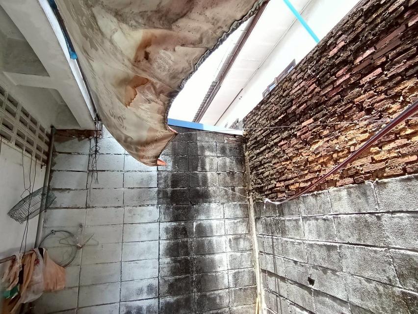 ขายทาวน์เฮ้าส์ 2 ชั้น หมู่บ้านเพชรเกษม 1 ใกล้ตลาด 7-11 โรงพยาบาล เขตหนองแขม จังหวัดกรุงเทพมหานคร 4