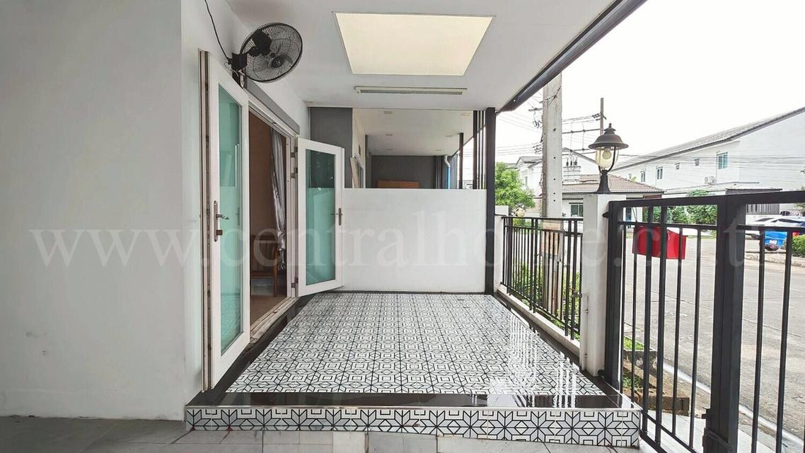 ทาวน์เฮ้าส์ 2 ชั้น ไลโอ นอฟ ดอนเมือง - แจ้งวัฒนะ พร้อมอยู่ 3