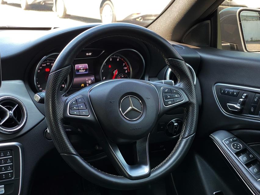 Mercedes-Benz CLA200 Urban Facelift W117 ปี2018 เลขไมล์ 73,xxx km 16