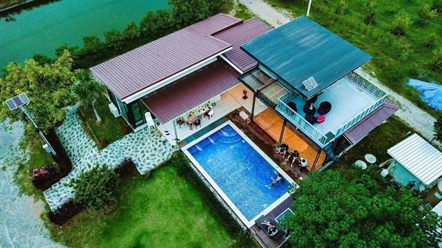 ปั๊มน้ำมัน พีที บ้านคา 3.4 กม ขายรีสอร์ท 1 หลัง พร้อมที่ดิน 15 ไร่ ขาย 4 นอน วัดรางเสน่ห์ 1.7 กม.. 4 น้ำ กลางเมืองราชบุร