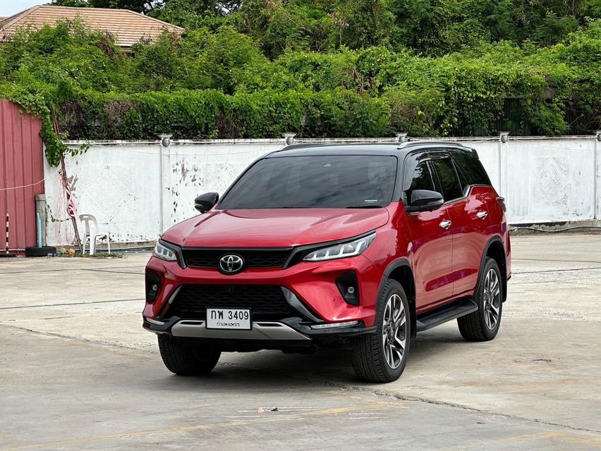 Toyota Fortuner 2.8 LEGENDER 4WD ปี 2021 จด 2022 เลขไมล์ 89,xxx km.