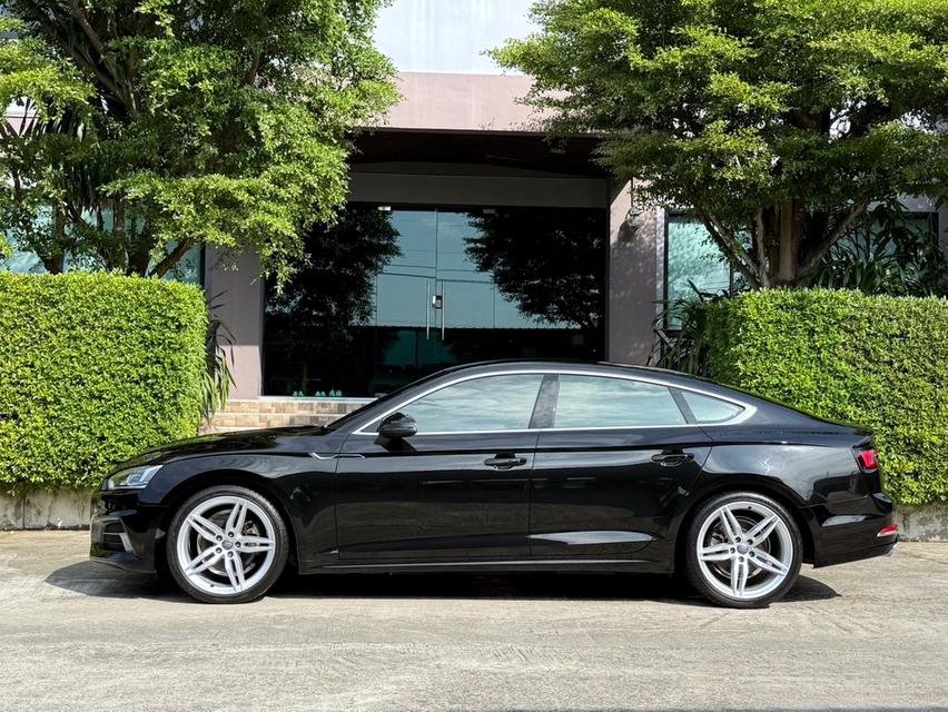 2020 AUDI A5 40 TFSI รถมือเดียว 70,000 กม เข้าศูนย์ตรงระยะ สภาพป้ายแดง ไม่เคยมีอุบัติเหตุครับ