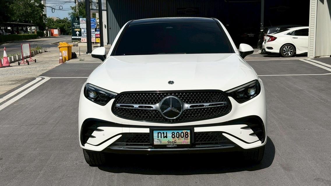 2024 BENZ GLC 350e COUPE AMG DYNAMIC 4 MATIC สีขาว เลขไมล์ 39,XXX KM รถสวยเหมือนใหม่
