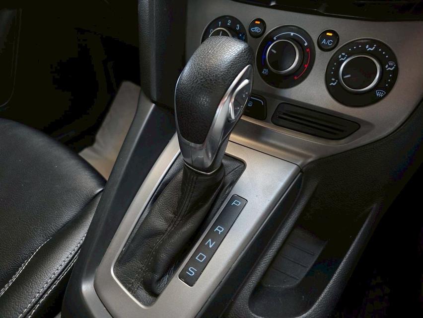 รหัสรถ WMT560 Ford Focus 1.6 Hatchback ปี 2013 รูปที่ 9