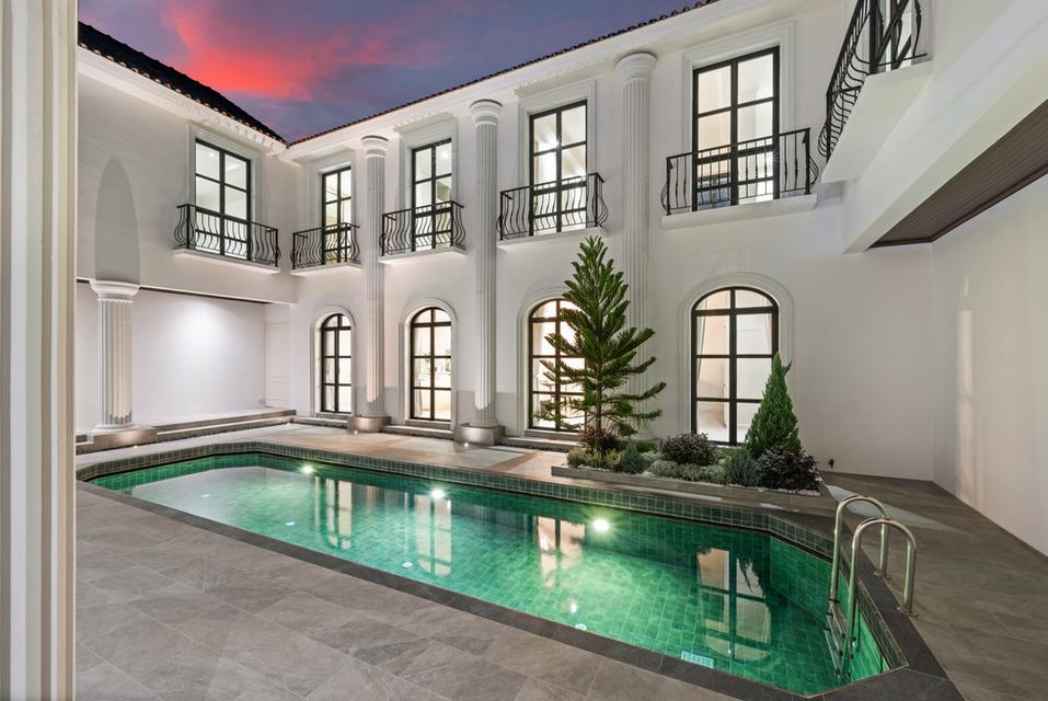 บ้านเดี่ยวพร้อมสระว่ายน้ำ ซอยนาคนิวาส 41 เขตลาดพร้าว 4