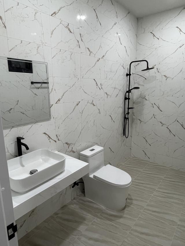 🏡 บ้านเดี่ยวที่มาพร้อมความเป็นส่วนตัวด้วยดีไซน์พิเศษ 2 ห้องนอน 2 ห้องน้ำ 1 ที่จอดรถ และสวน ส่วนตัวภายในบ้าน กับพื้นที่ใช้สอย 100 ตรม. ที่ดินเริ่มต้น 3