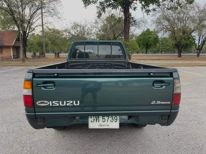 Isuzu Dragon Eyes สีเขียว 6