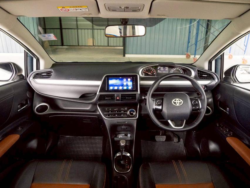 TOYOTA SIENTA 1.5V ปีจด 2017