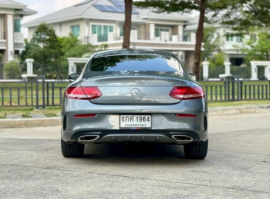 รหัสรถ AVA1964 💢  Benz C250 Coupe AMG Dynamic รุ่น Top หลังคาแก้ว ปี 2018 รูปที่ 6