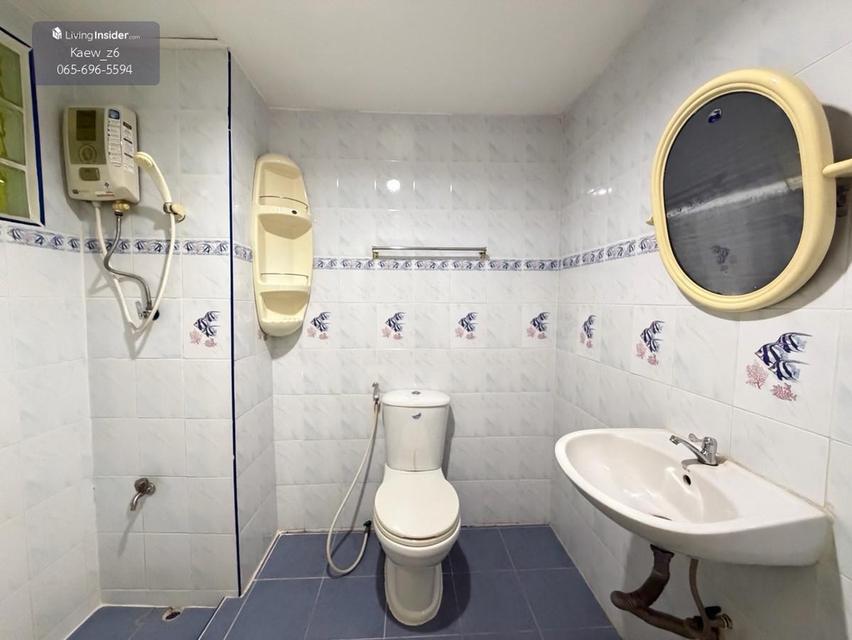 ม.ควีนเพลส 3  ให้เช่าทาวน์โฮม 3 ชั้น 4นอน/3 น้ำ 18