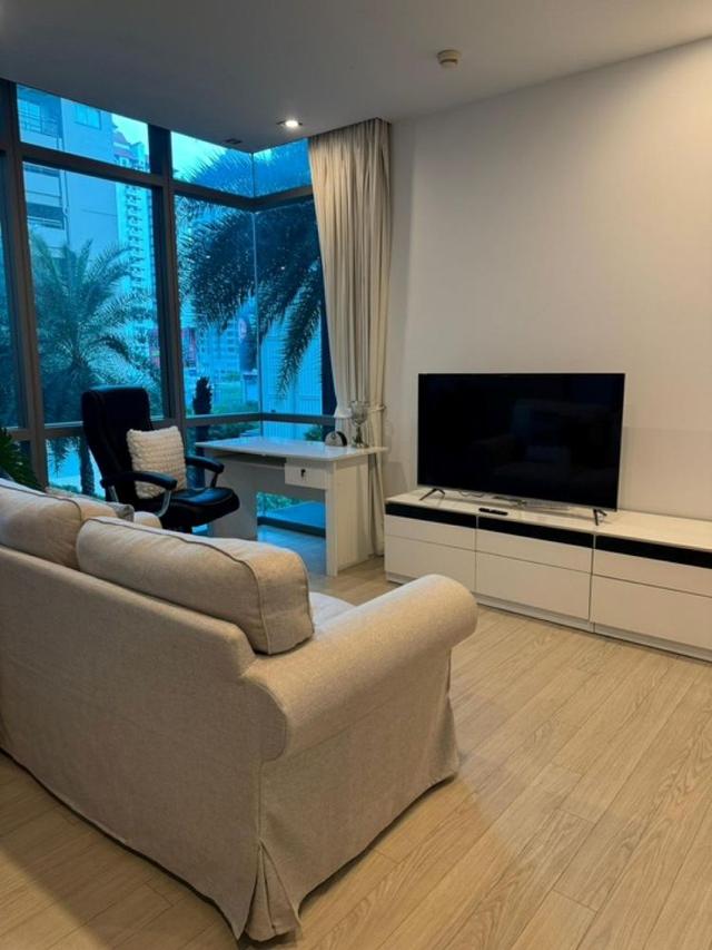 ขาย/ให้เช่าคอนโด The Room Sukhumvit 21 ชั้น 5 แต่งครบ พร้อมเข้าอยู่ ใกล้ BTS อโศก / MRT สุขุมวิท 2