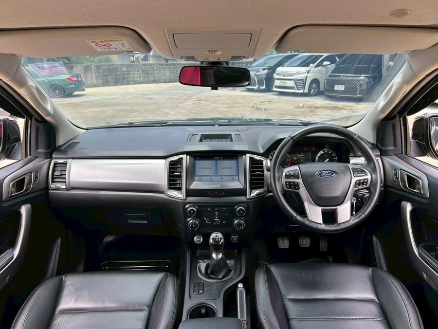 FORD RANGER 2.2 XLT ปี 2022 โฉม HI-RIDER DOUBLE CAB สีเทา เกียร์ธรรมดา ดีเซล 7