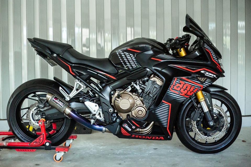 HONDA CBR650F 2