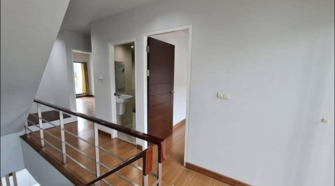 บ้านทาวน์โฮม 3 ชั้น สวยสไตล์ลอฟ ทำเลดอนเมือง ติดถนนวิภาวดี ราคาไม่แพง 8