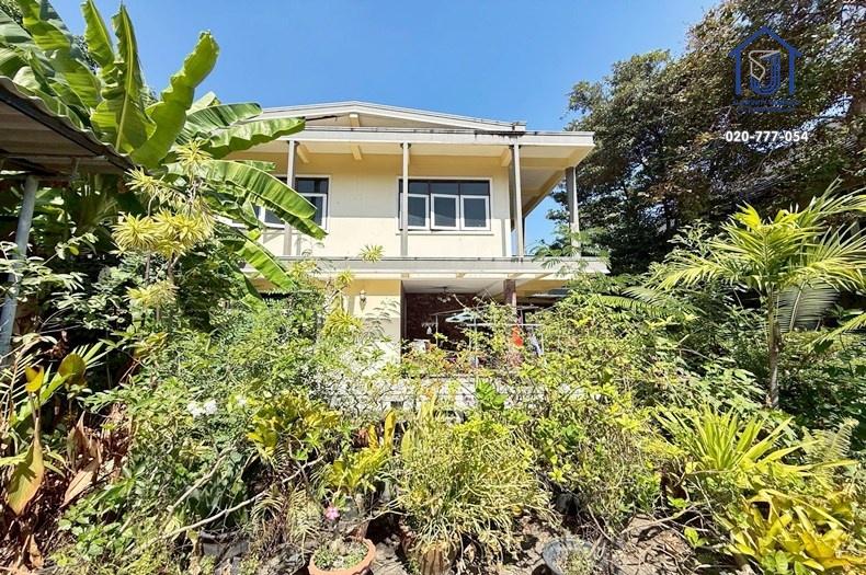 ขายบ้านเดี่ยว 2 ชั้น 196 ตารางวา ซอยปรีดีพนมยงค์ 37 ถนนสุขุมวิท 71 ใกล้BTS  พระโขนง 7